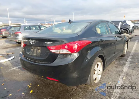 2013 Hyundai Elantra Gls z USA, uszkodzony, nr VIN 5NPDH4AE7DH399137